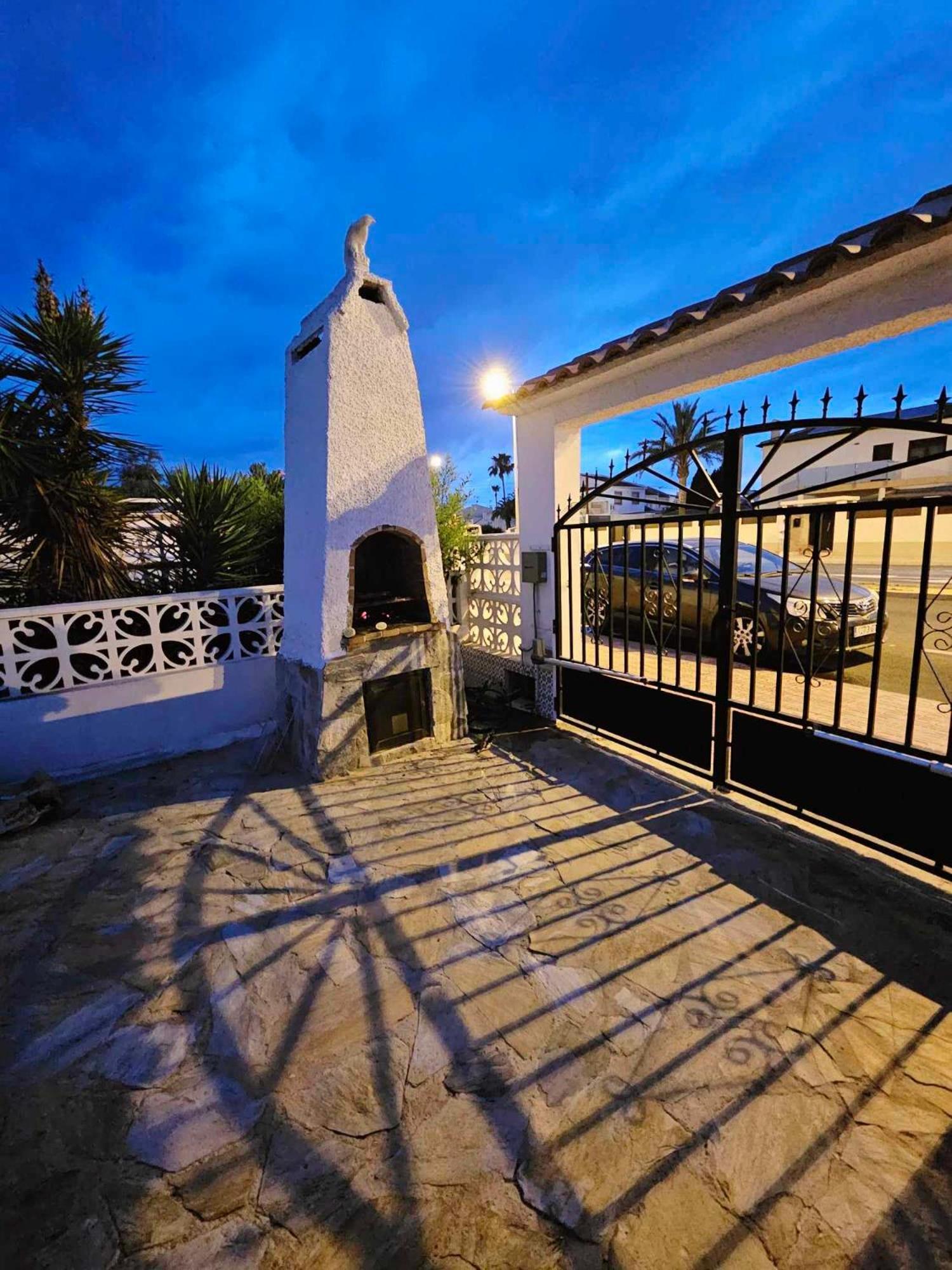 Holiday Apartments ตอร์เรเวียคา ภายนอก รูปภาพ